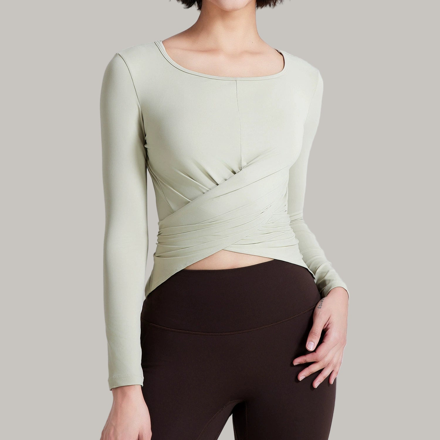 Top Yoga Slim à Manches Longues avec Détail Croisé