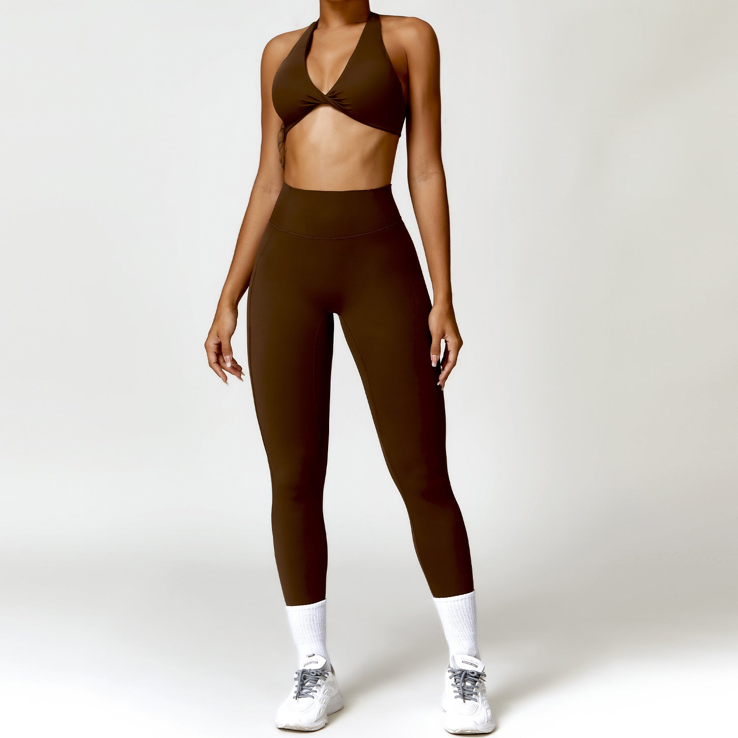 brassière, short et legging